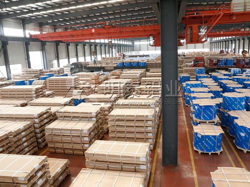 河南铝合金花纹板厂家-小五条筋花纹铝板价格多少钱一吨？