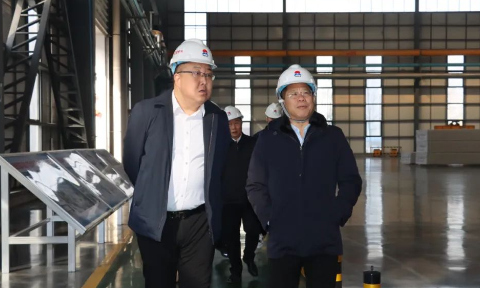 中云顶集团色金属工业协会党委副书记范顺科一行到云顶集团铝业调研
